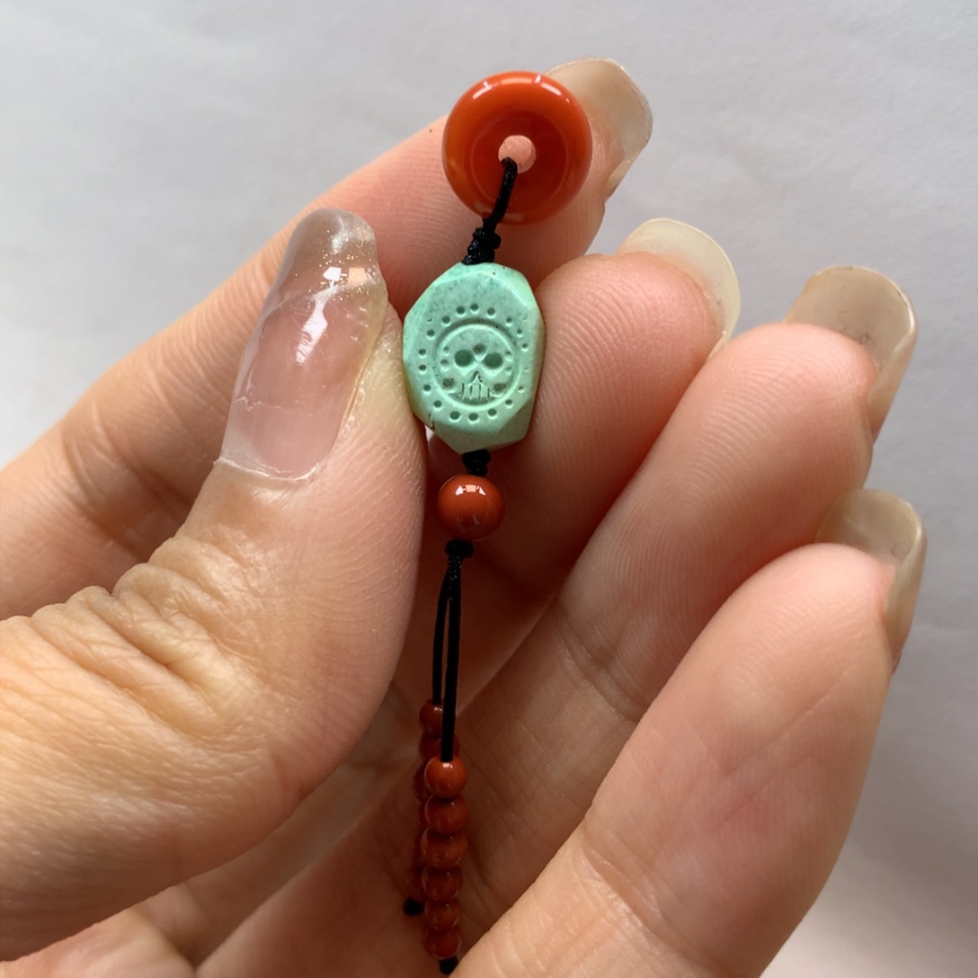 南红玛瑙配饰未镶嵌