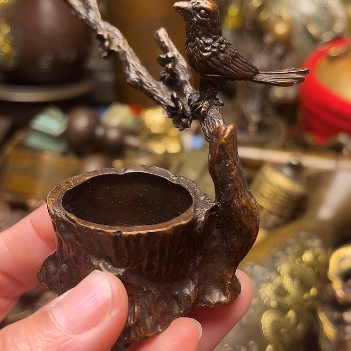 精美铜器批发档口