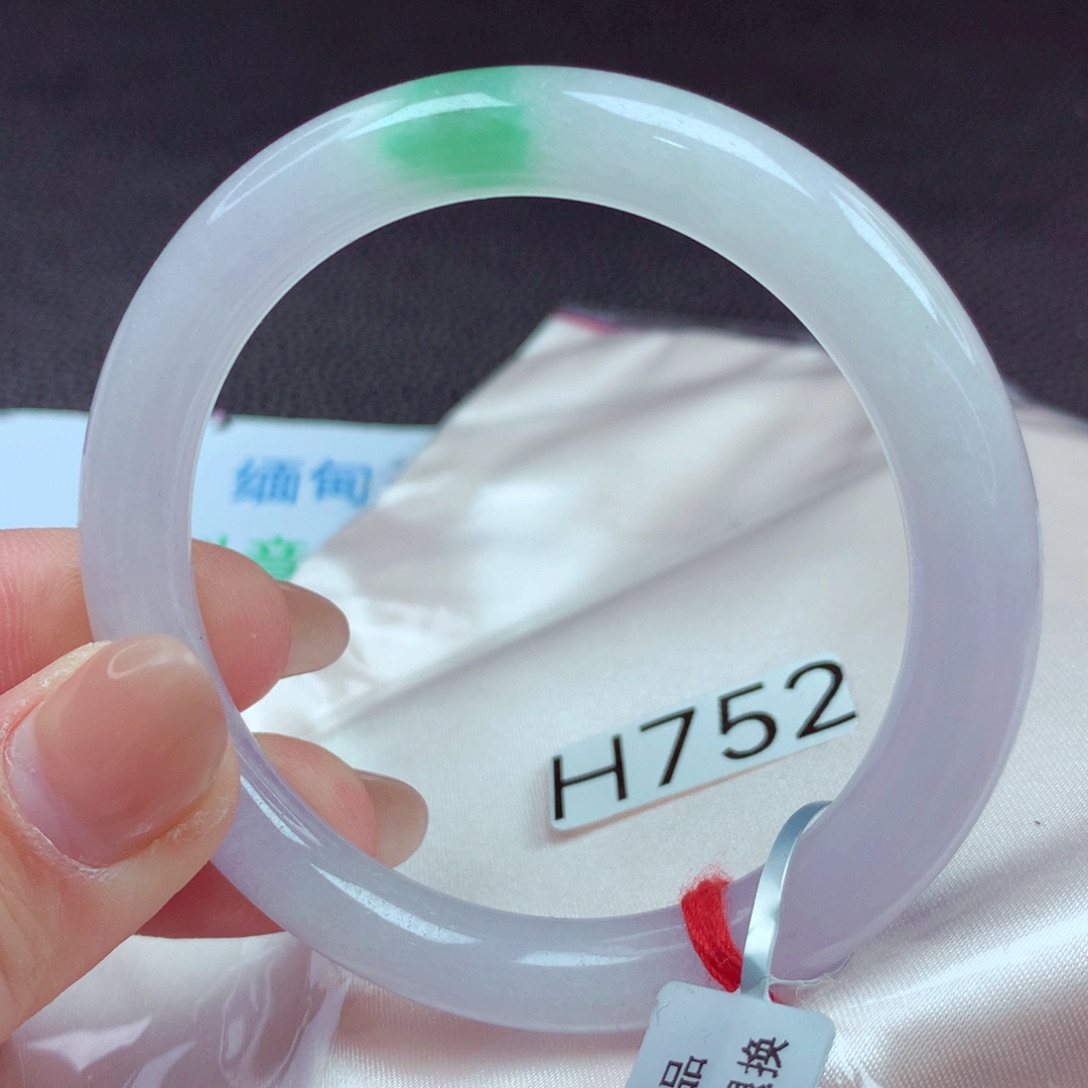 翡翠手镯未镶嵌手镯88