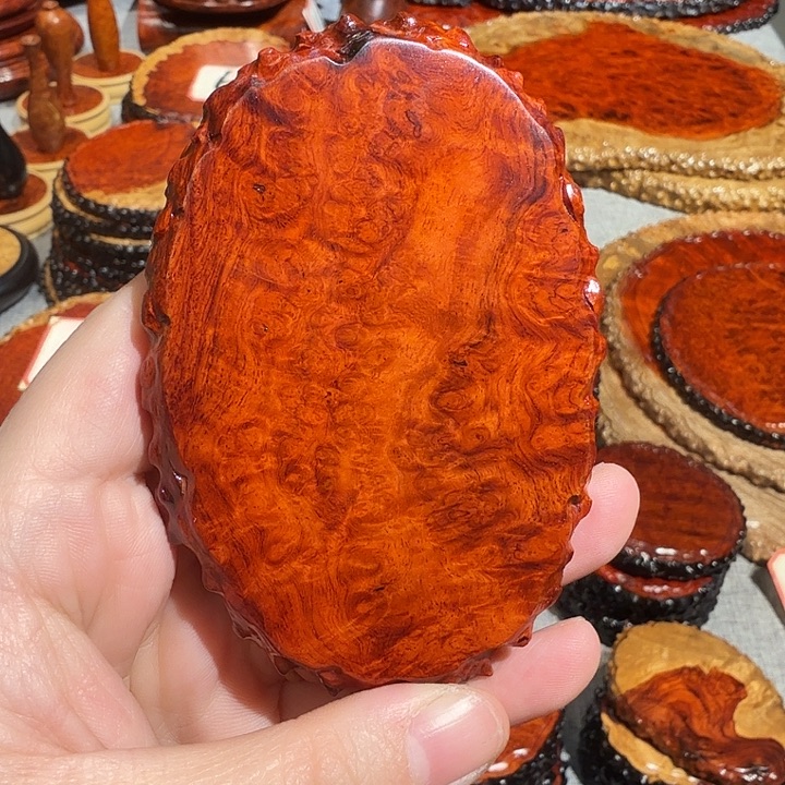 旋****缅甸花梨瘤疤腰子杯垫9.5/6.5/.1