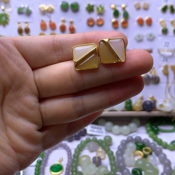 和田玉银S925镶嵌耳饰