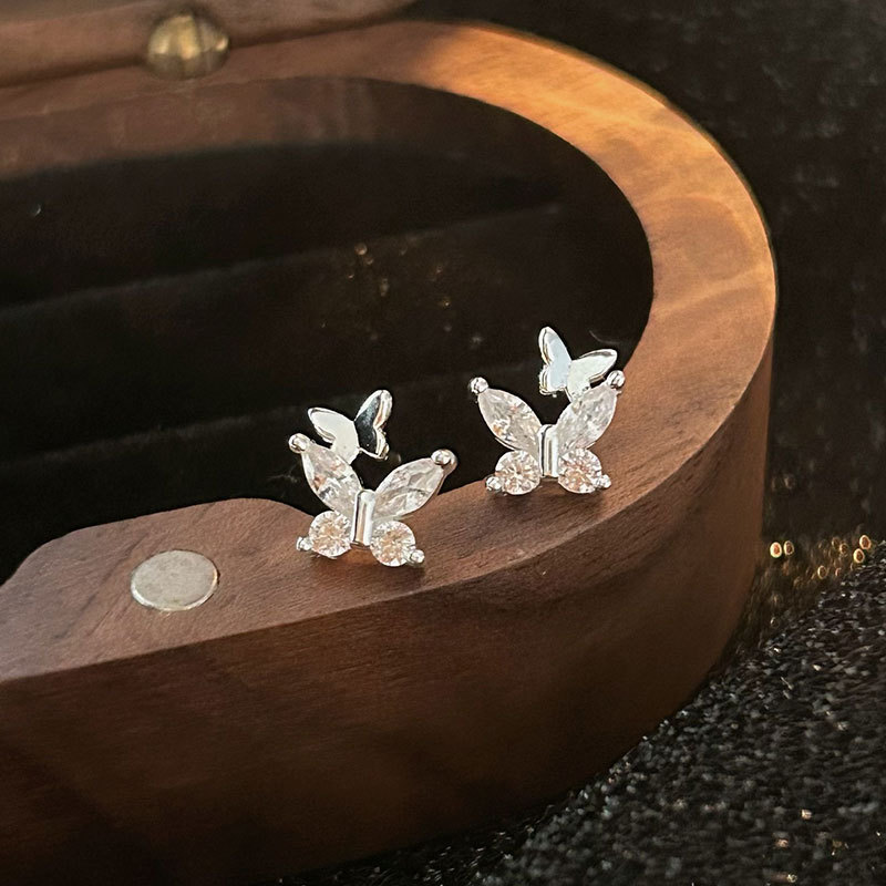 足银合成锆石耳饰 S999银镶钻蝴蝶耳钉女养耳洞免摘耳饰螺丝耳堵