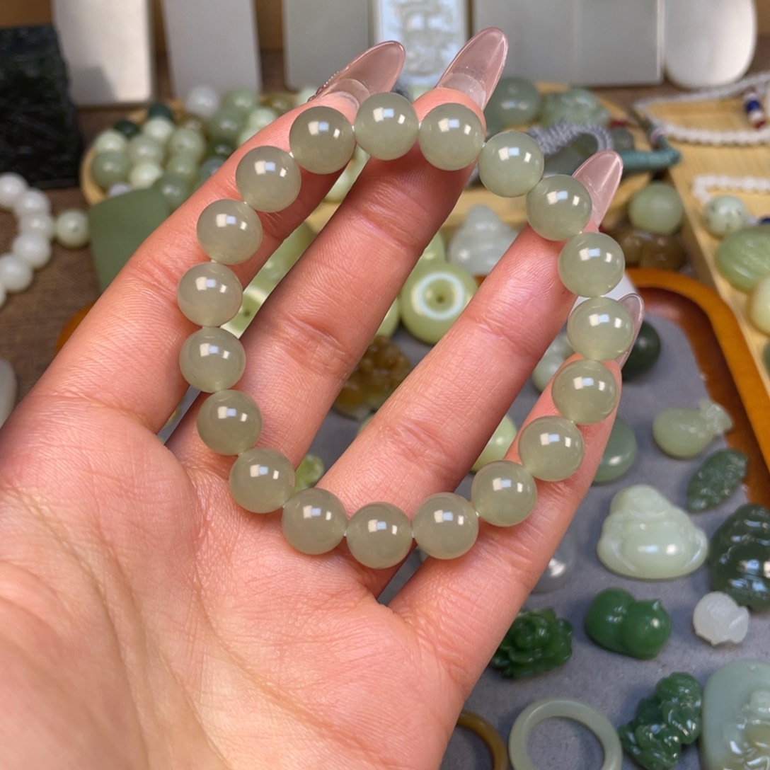 和田玉颈饰未镶嵌