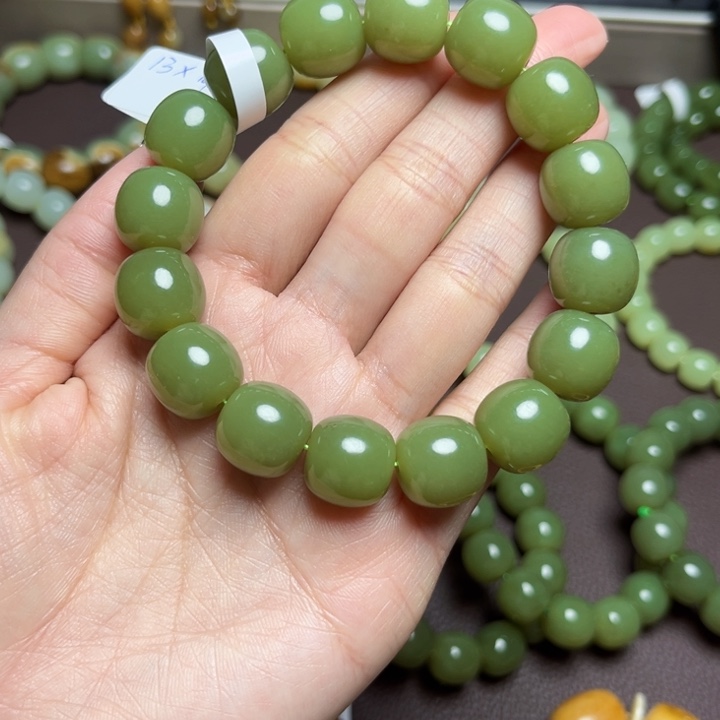 透闪石质玉珠宝奇石未镶嵌