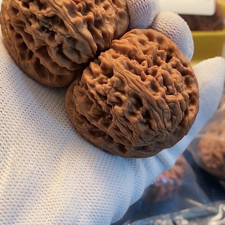 【闪购商品】文玩核桃吊坠太****部南疆