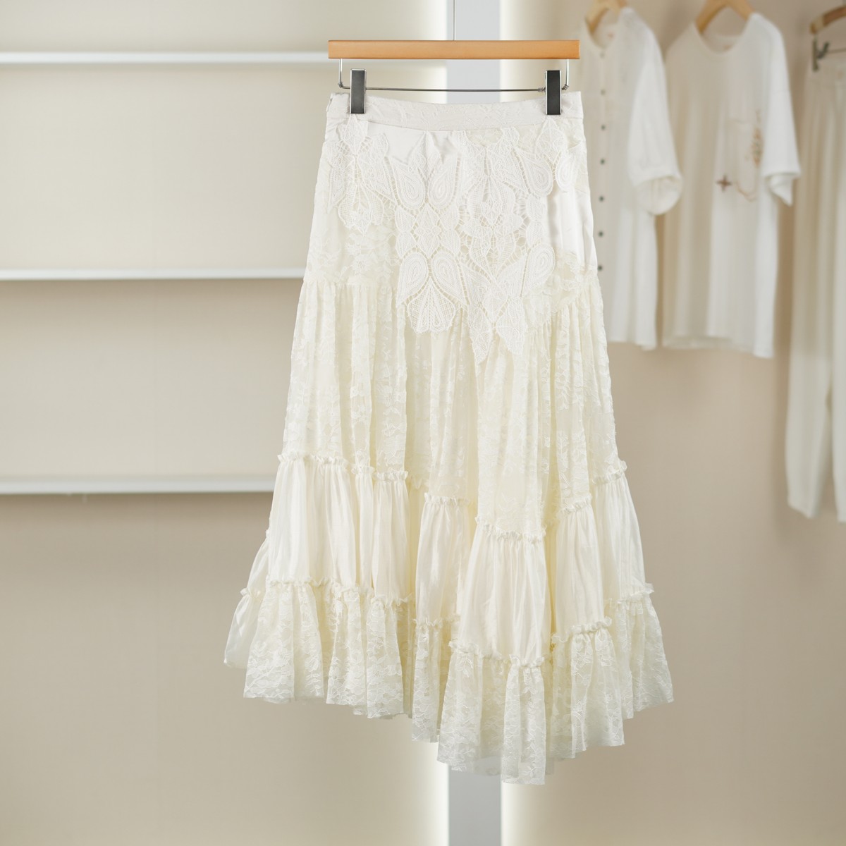 麦迪尚品【芭】51205243 拼接蕾丝纯色半身裙春季女装商场同款