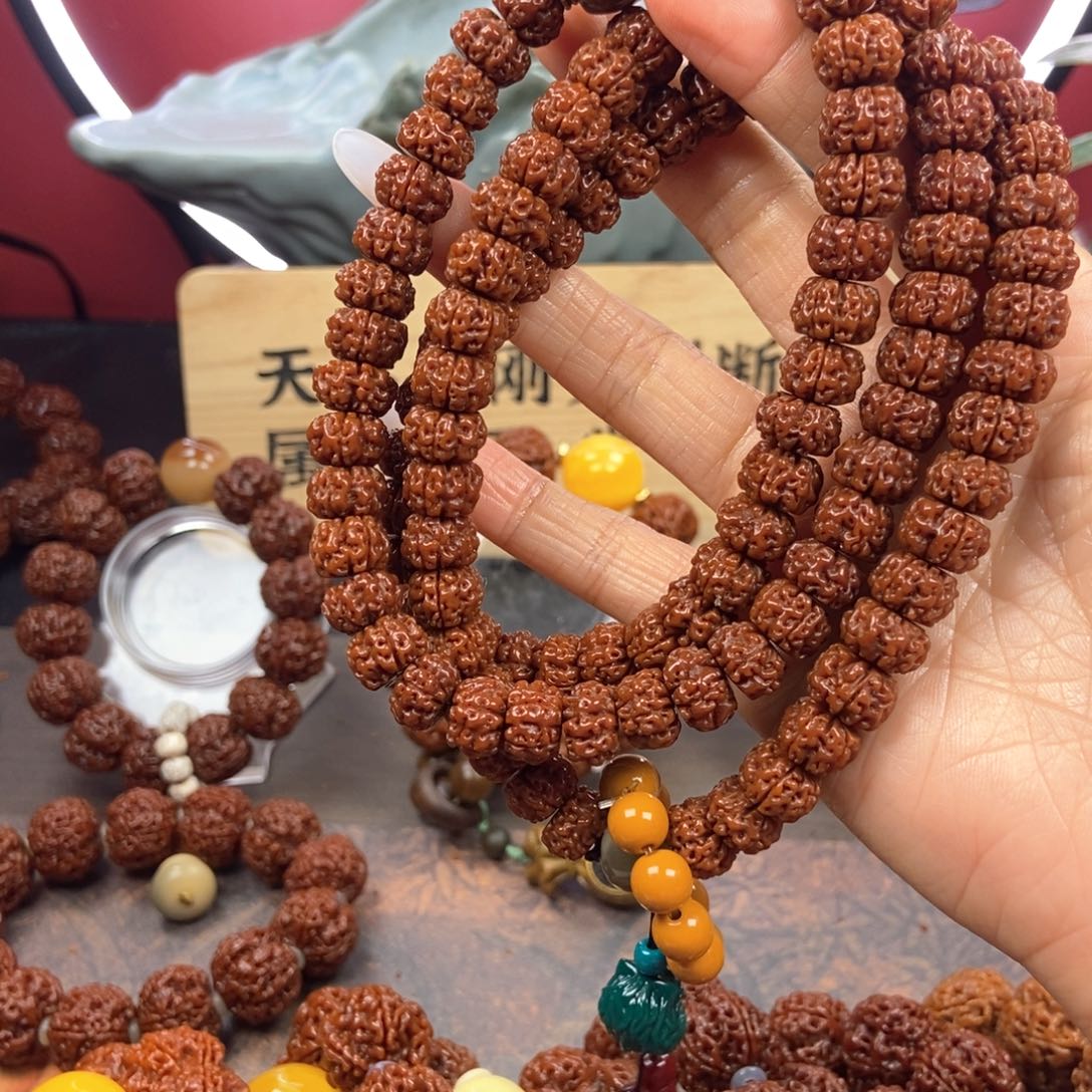 金刚菩提吊坠108颗。 511。