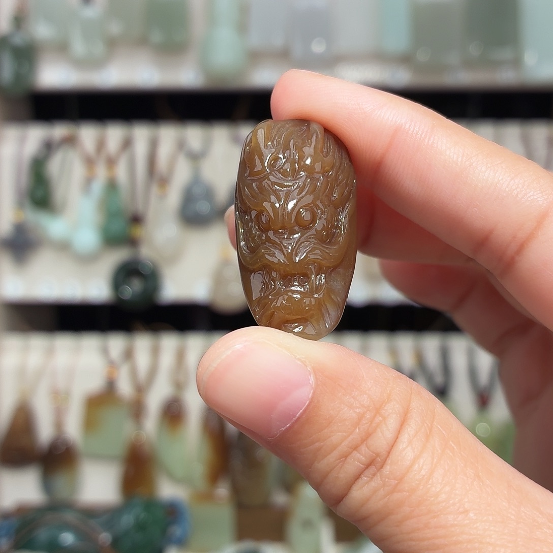 槿****和田玉未镶嵌颈饰福利款