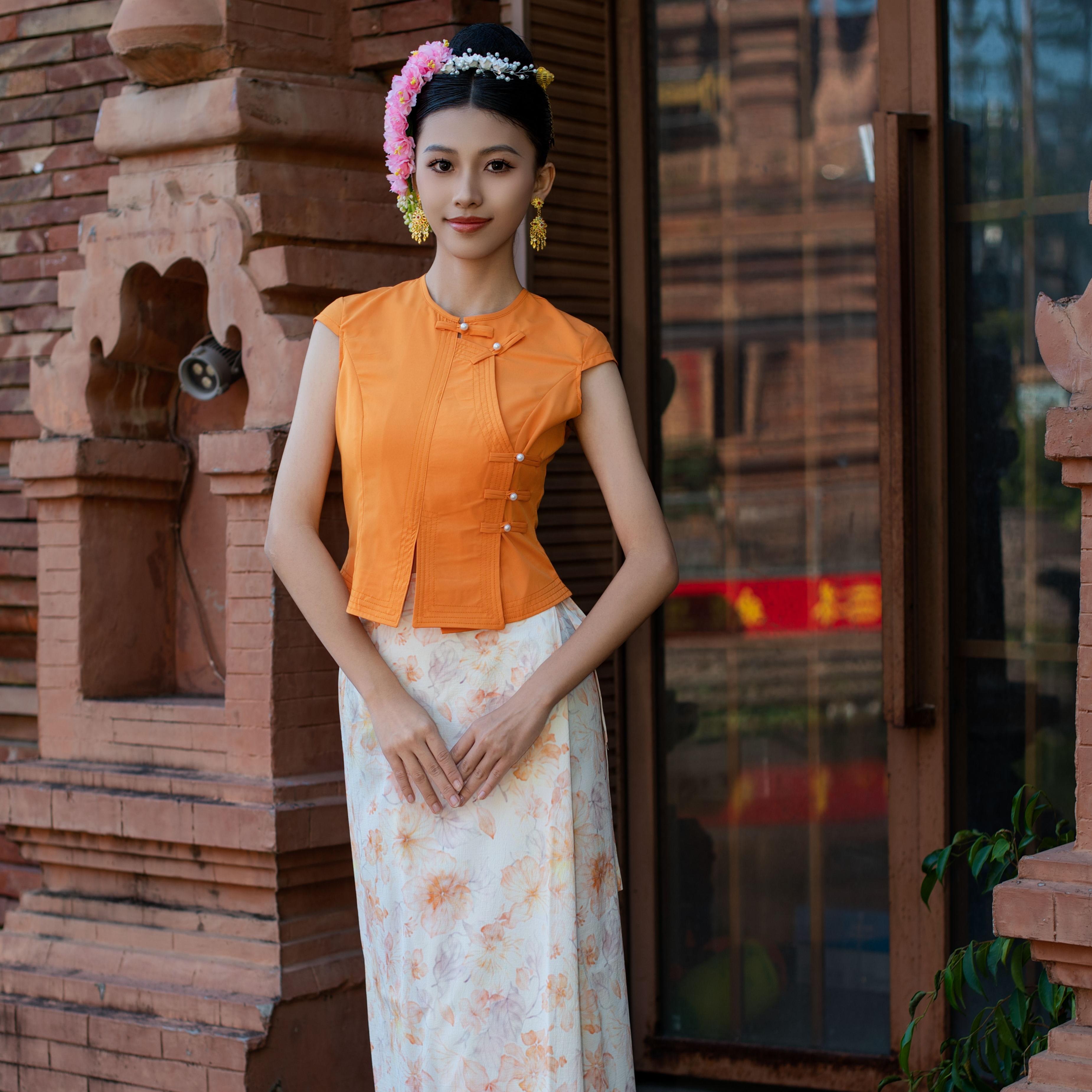 傣族服装黄蓝粉三色气质女装时尚新中式风民族风舞台茶服改良傣装