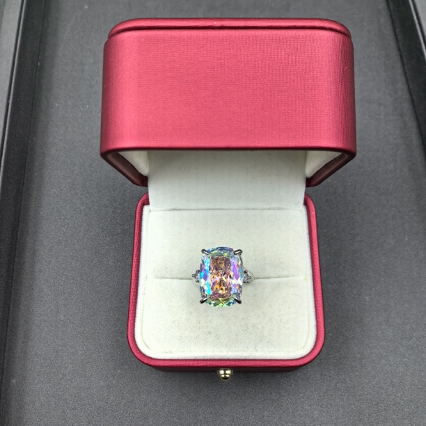  【经典永恒  光芒四射】 戒指 GDJ9897