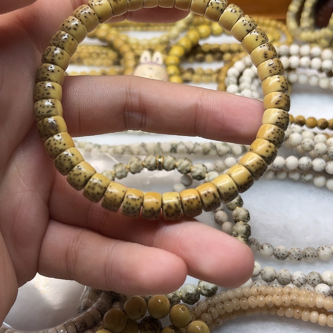 伯***约星月菩提吊坠85药品