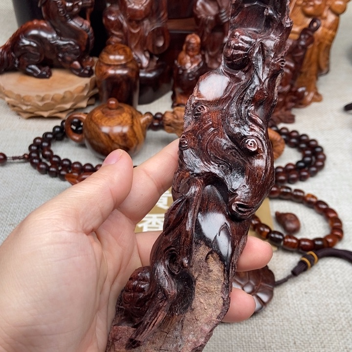 花梨木类端景台78克左右