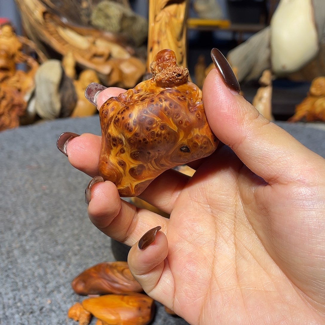 柏木（崖柏）郑*士工艺品