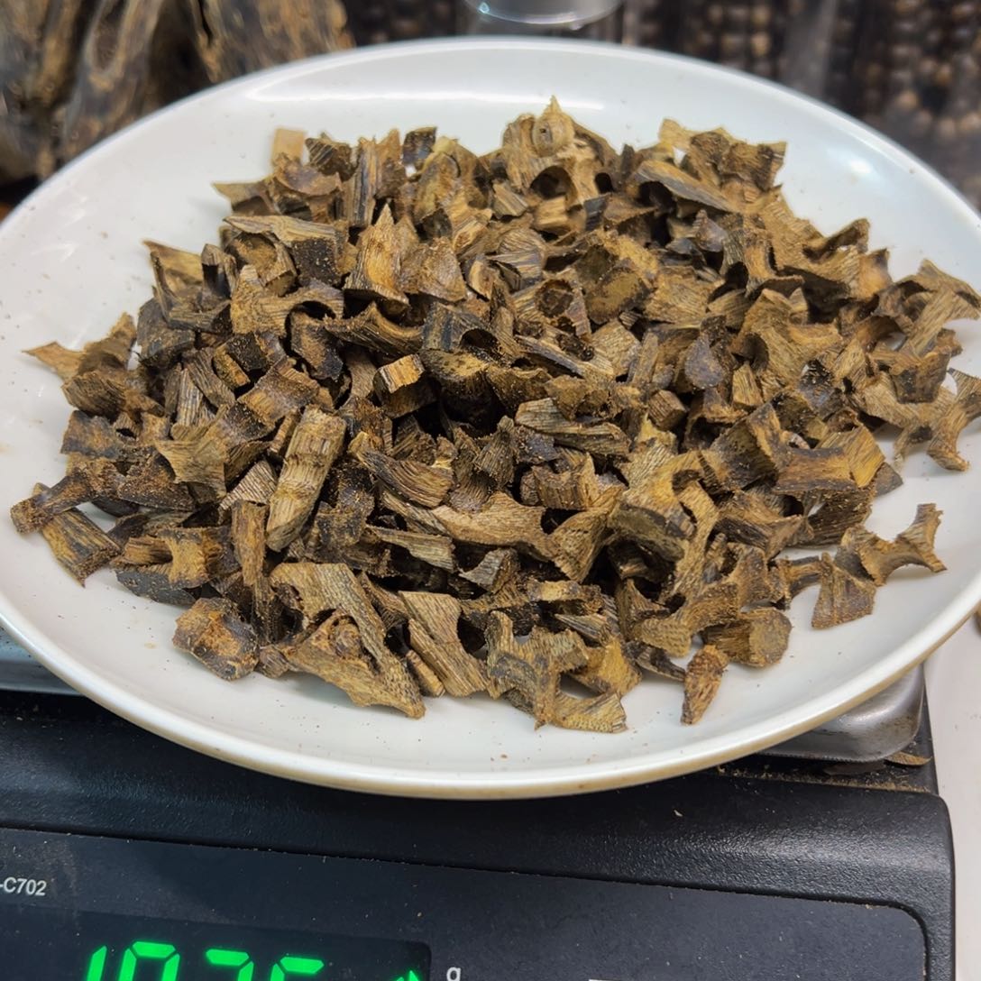 沉香碎屑沉香绿棋香霸原材料100克