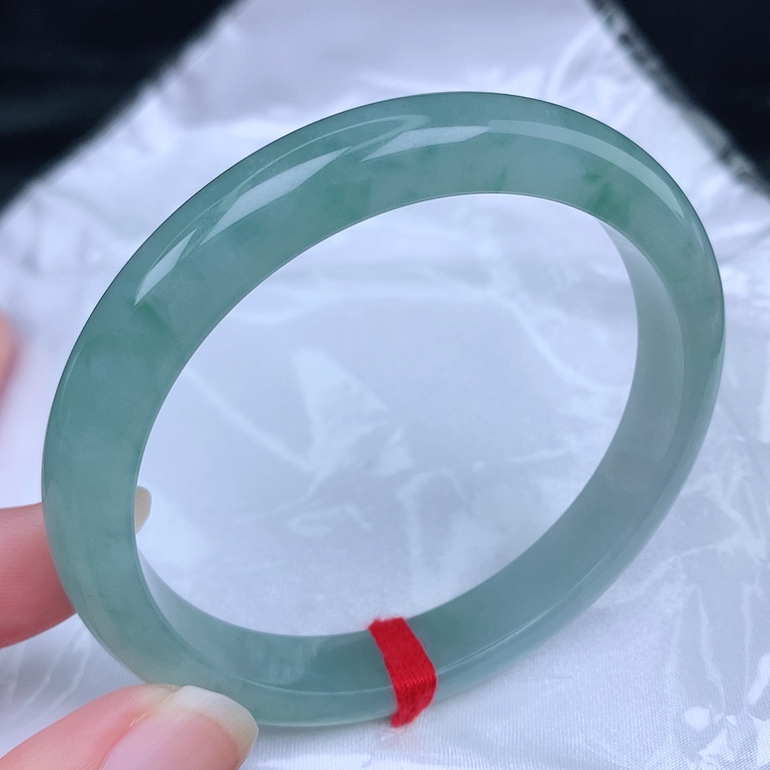 未镶嵌手镯翡翠天然
