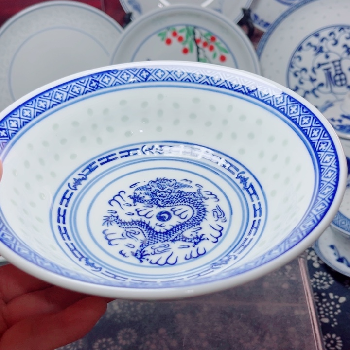 青花玲珑7寸面碗荷叶边龙纹