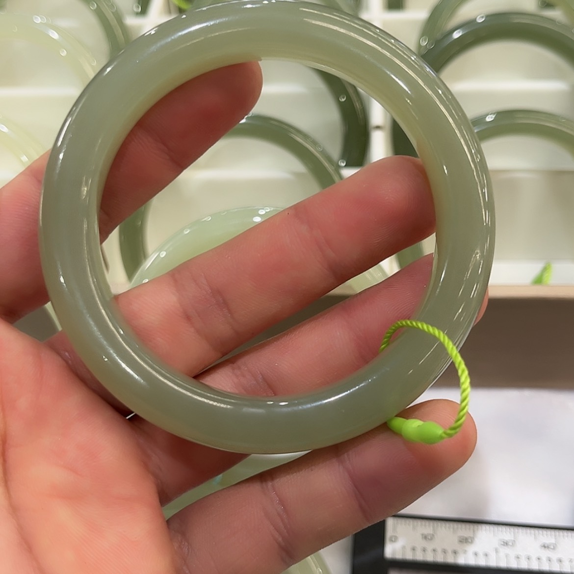 【闪购商品】颈饰未镶嵌和田玉