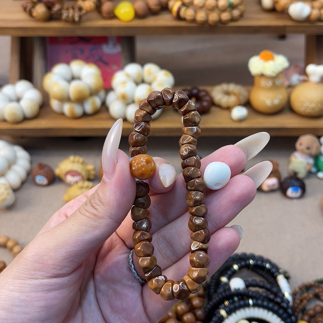 楊***珊库克手串大肠搭配配件