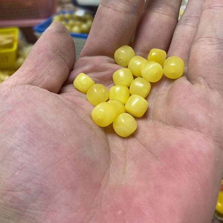 蜜蜡未镶嵌裸石多样性发货2个