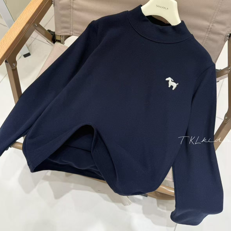 6996童装刺绣狗半高领打底衫