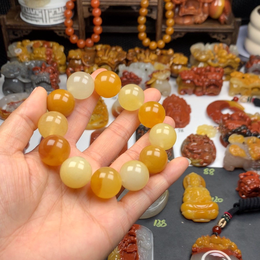 石英质玉（黄龙玉）挂件未镶嵌