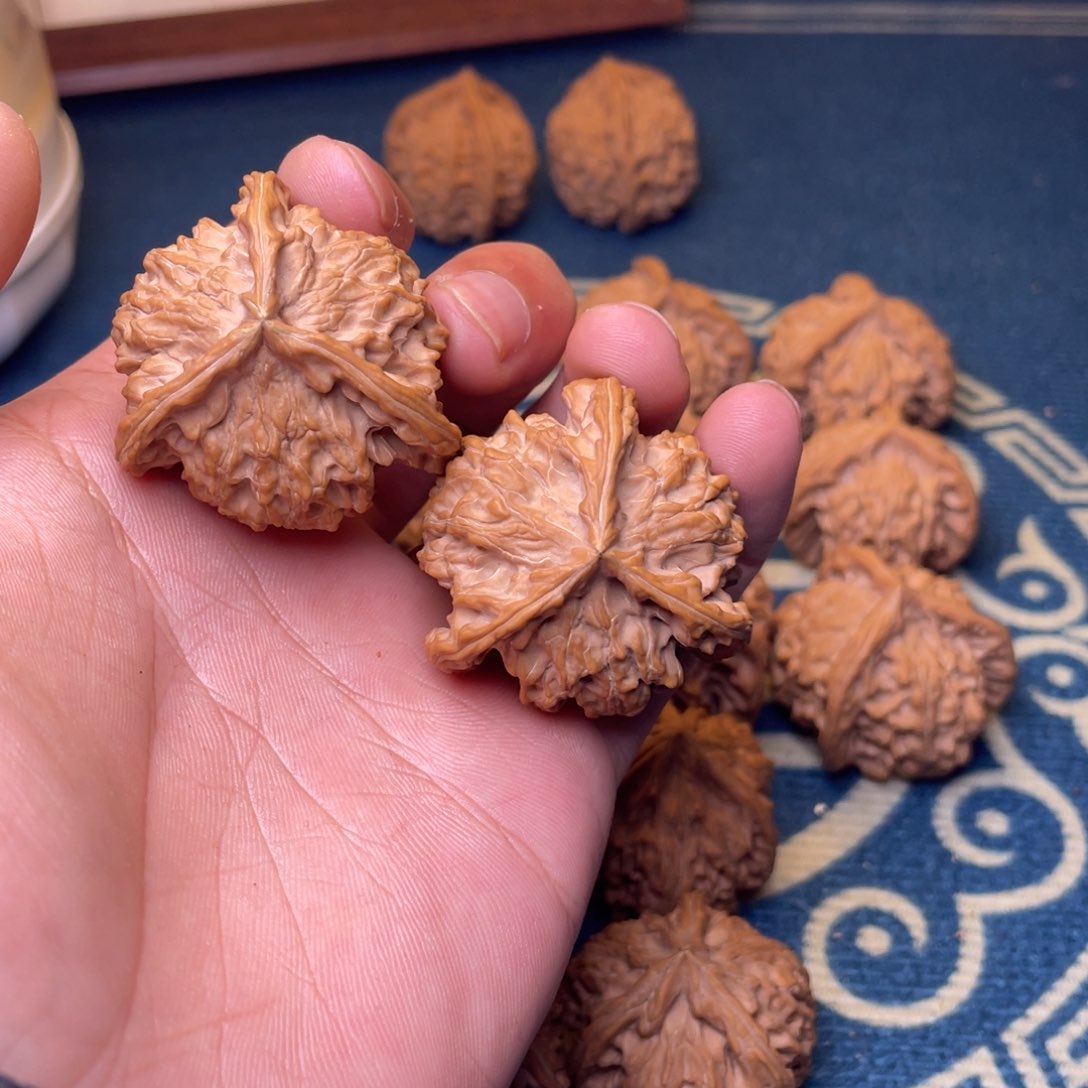 文玩核桃把件C*盘山