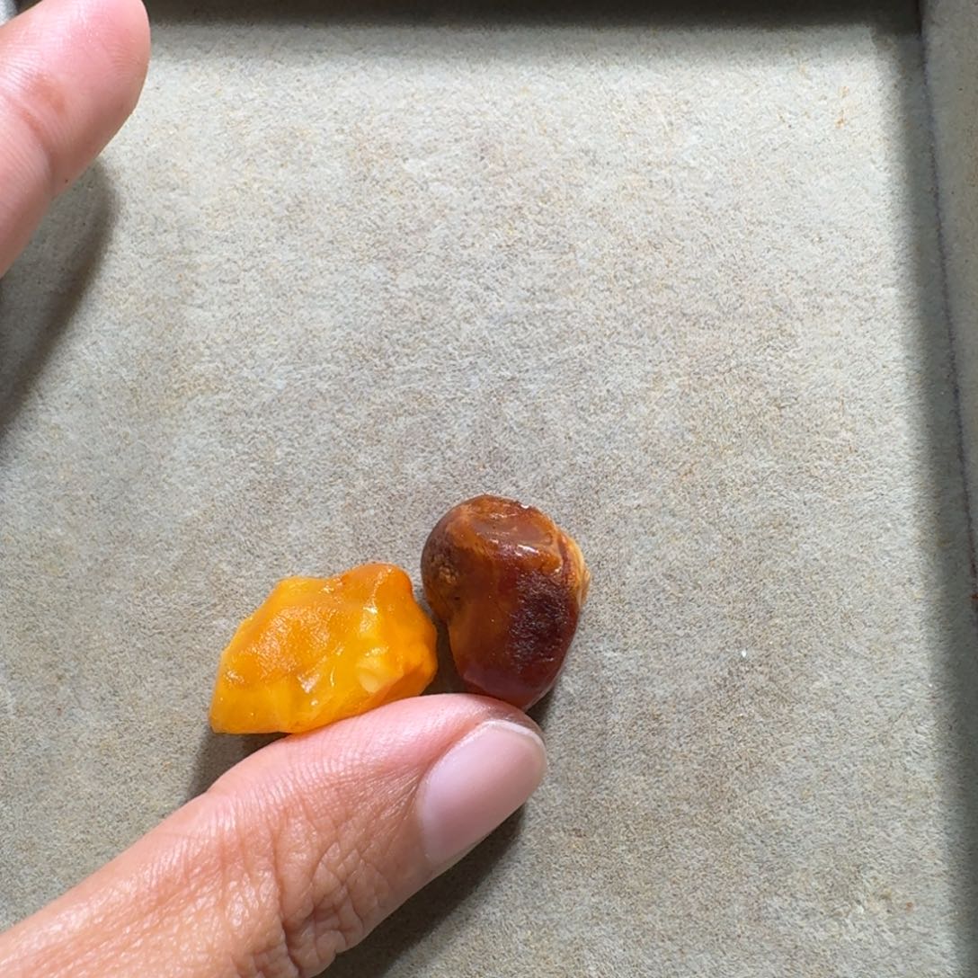 琥珀未镶嵌珠宝奇石阿*