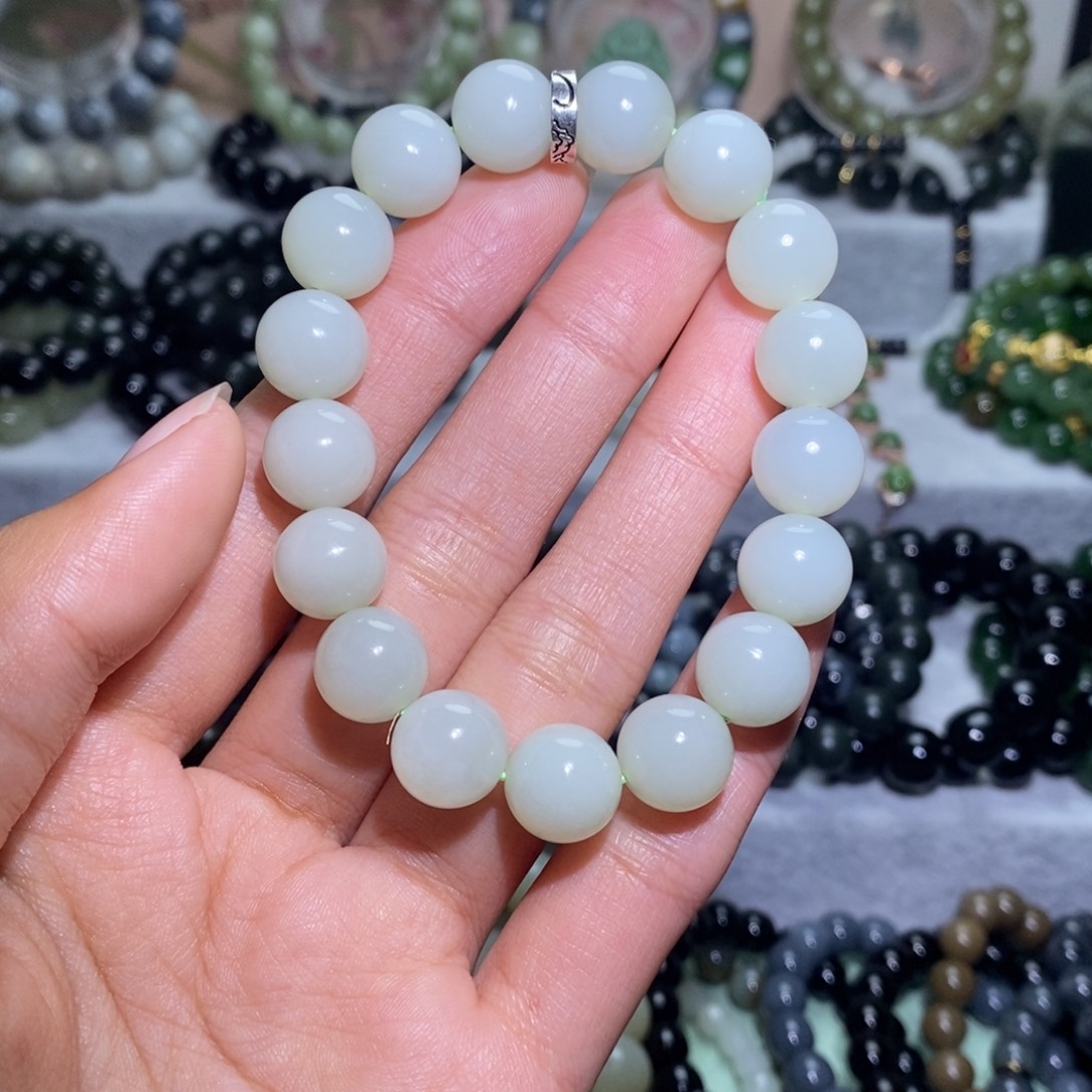 和田玉未镶嵌手链