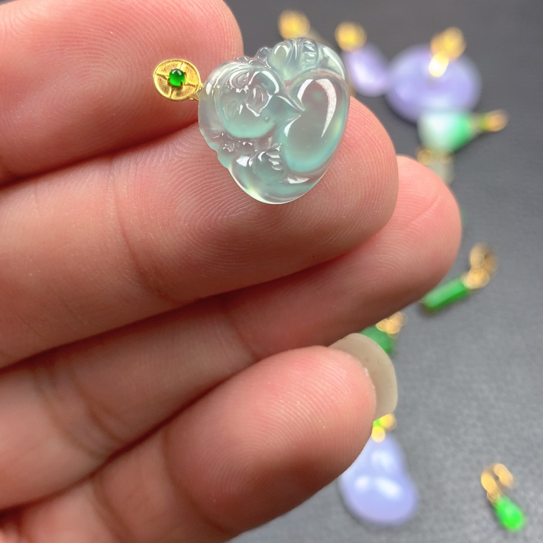 【闪购商品】颈饰18K金镶嵌翡翠翡翠