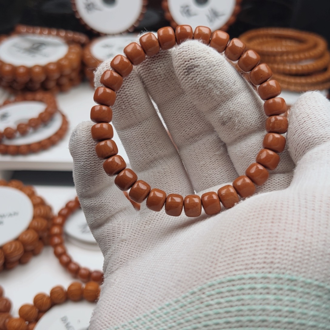 申***猴吊坠桃核桃核手串