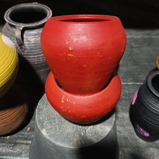 红金聚宝盆口径10高度11到手两个默认无孔[需要打孔自行备注]