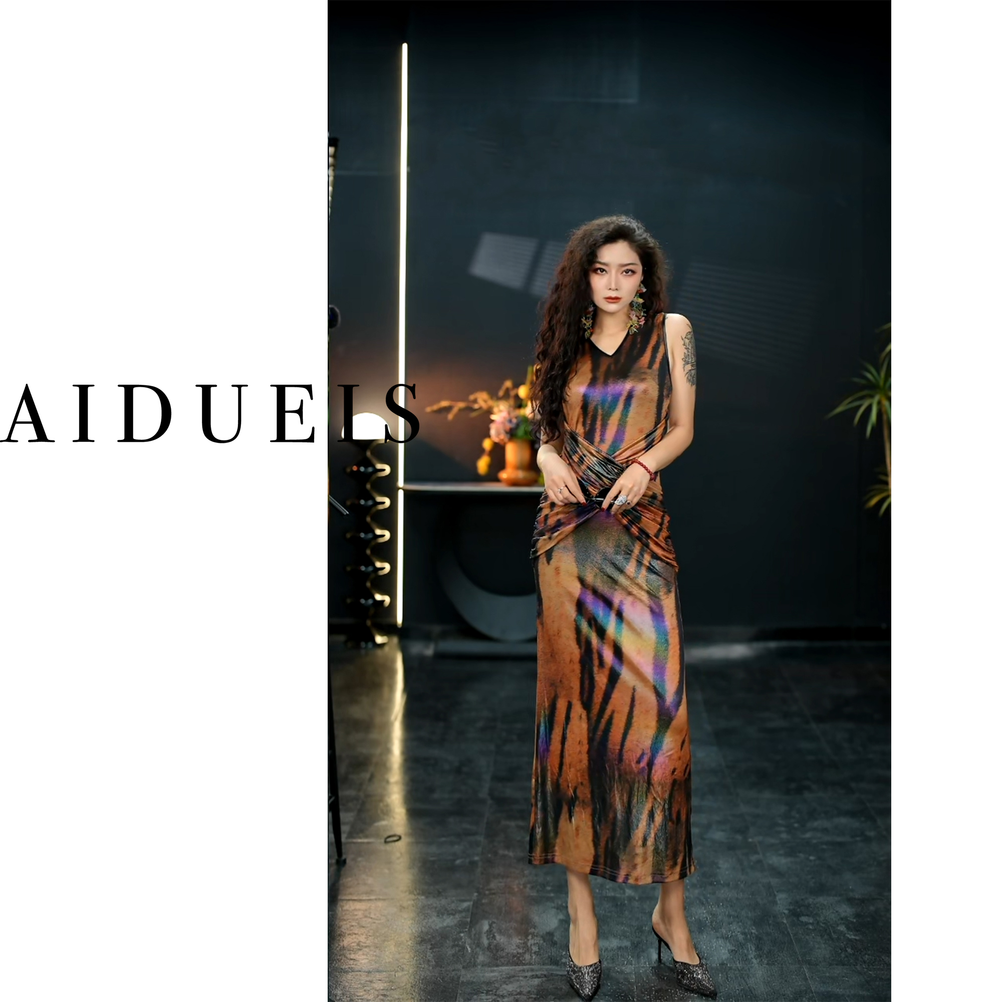 AIdueis【耳畔密语】新款连衣裙气质时尚坎肩印花优雅复古长裙1391