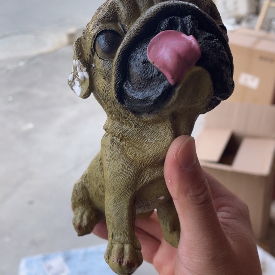 【闪购商品】树脂八哥犬摆件一个