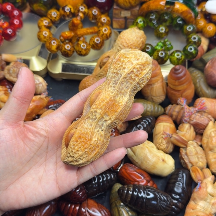 松木琥珀木文玩手串