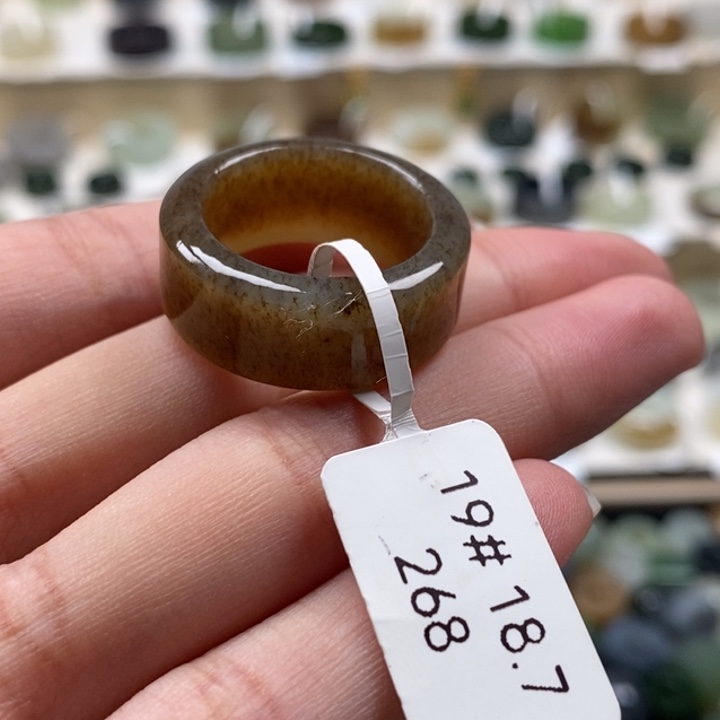 和田玉未镶嵌戒指