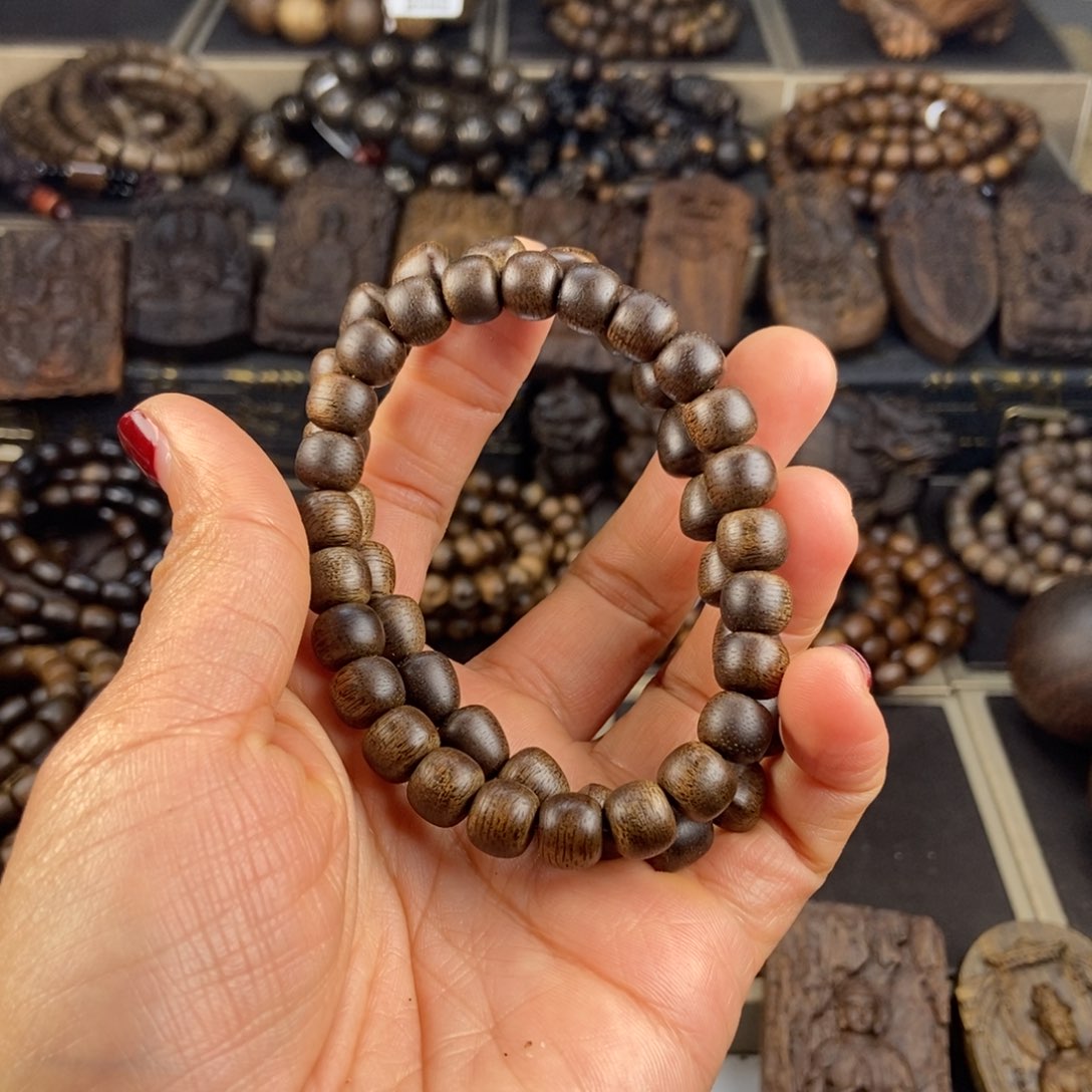沉香手串0*0越南芽庄白棋玉化