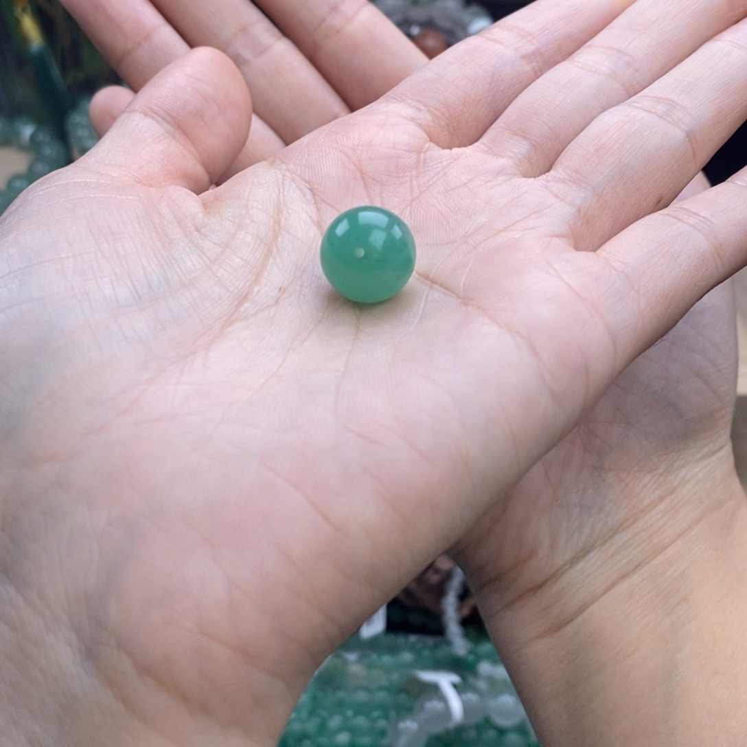 用***1石英质玉未镶嵌手链