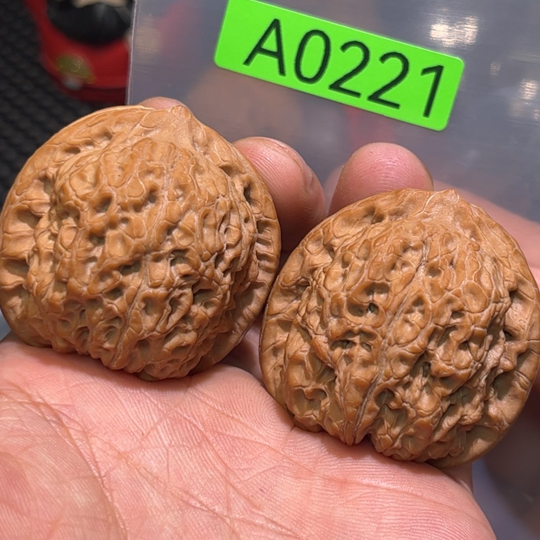 文玩核桃吊坠40薛淇淋