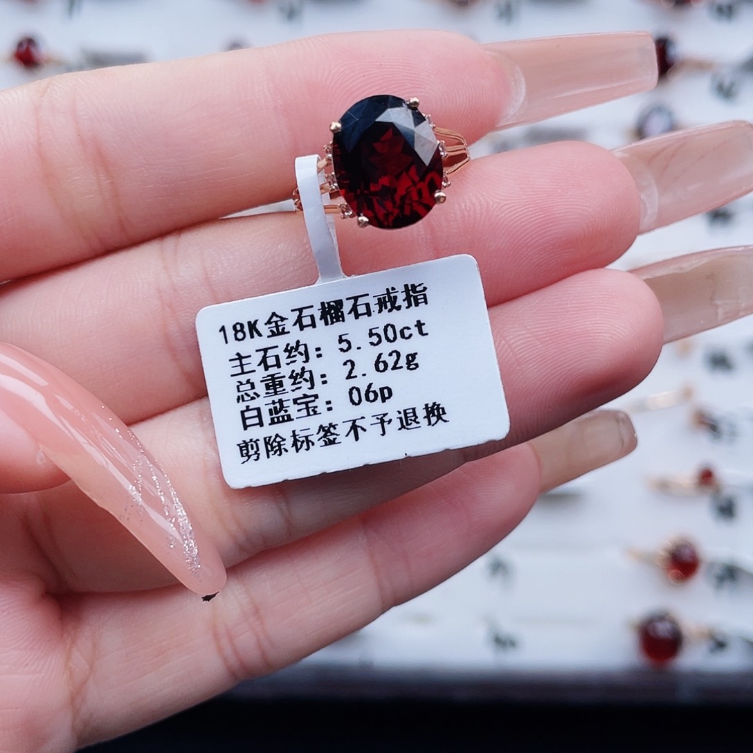 石榴石戒指18K金镶嵌
