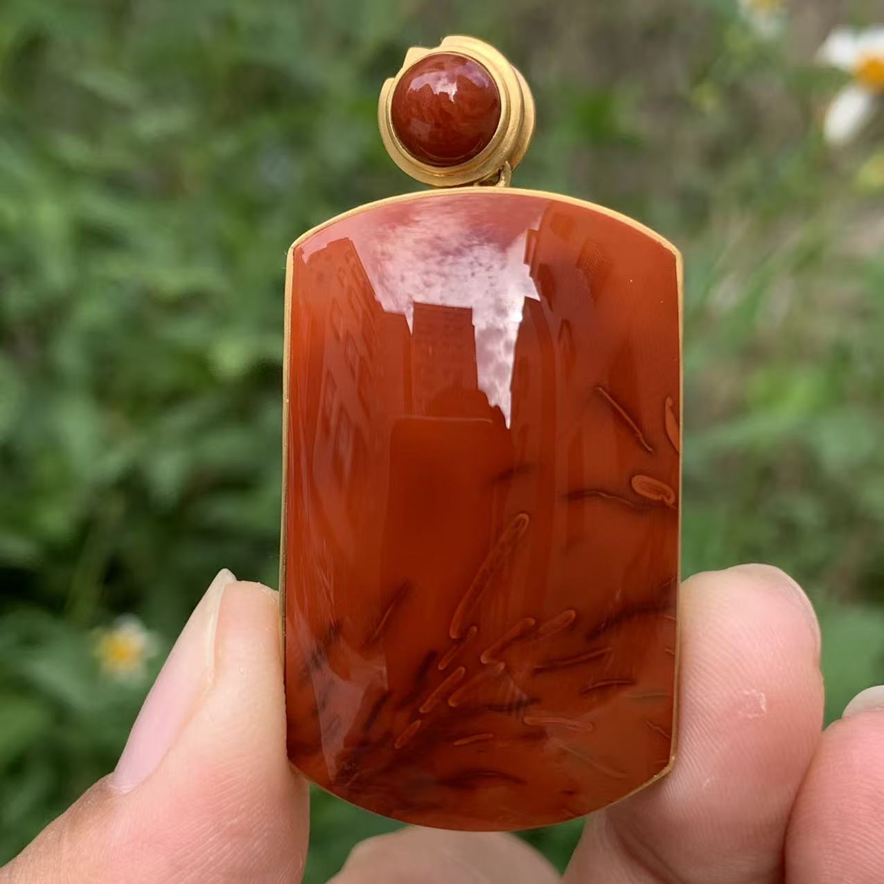 传承全品级 南红瓦西柿子锦红火焰无事牌18K金镶嵌50.2*25.3*12.2