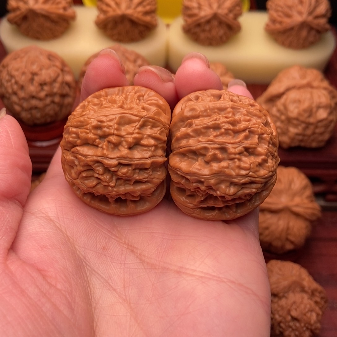 桃核把件白狮子头38