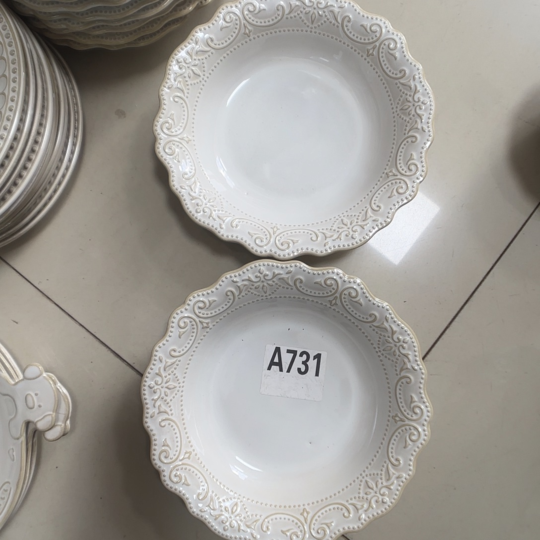 瓷片瑕疵特价陶瓷深盘