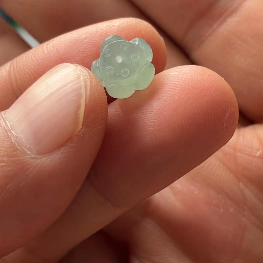 向***挽定制翡翠未镶嵌莲花