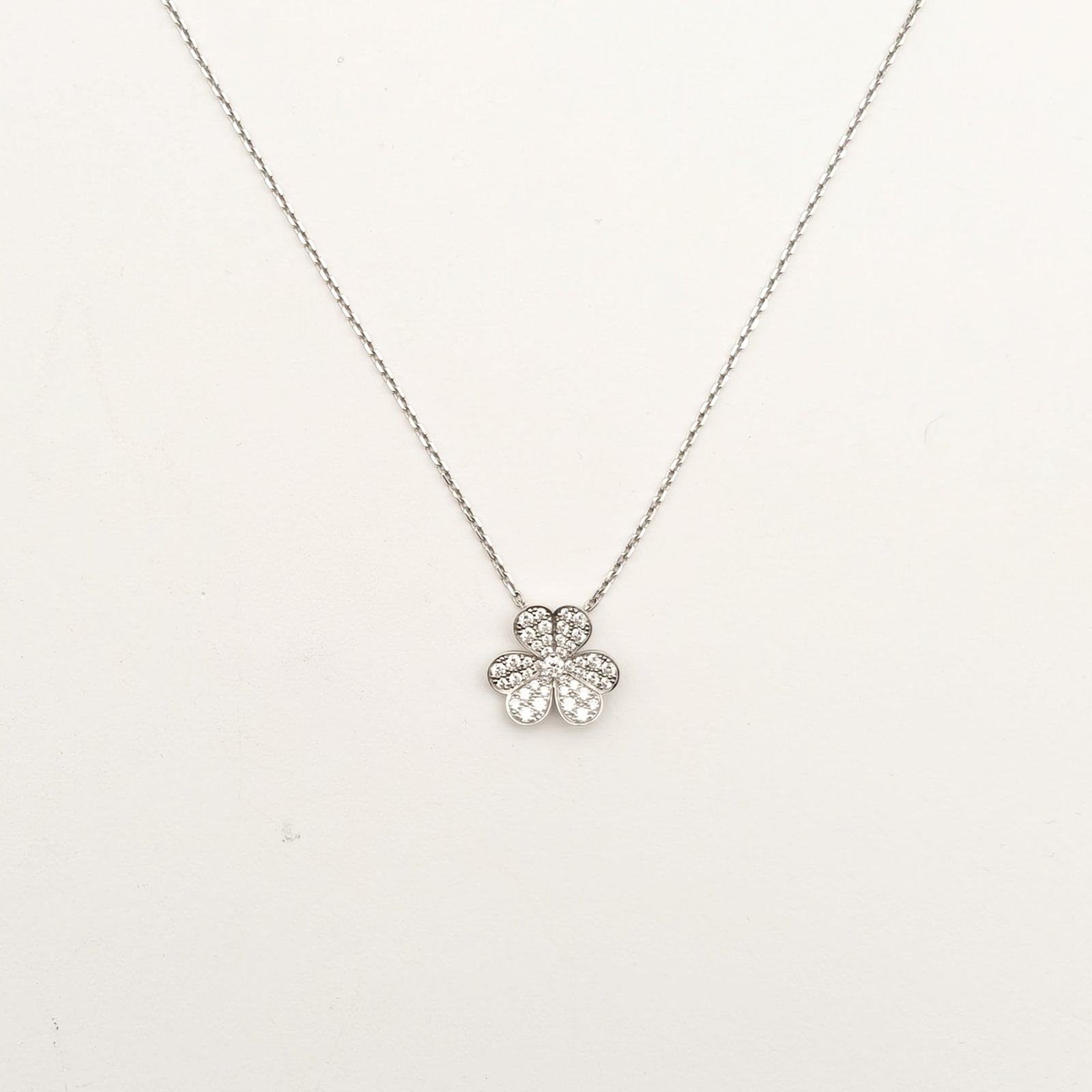 99新 梵克雅宝 小花6珊 花朵 项链 小号 满钻 18K白金/钻石