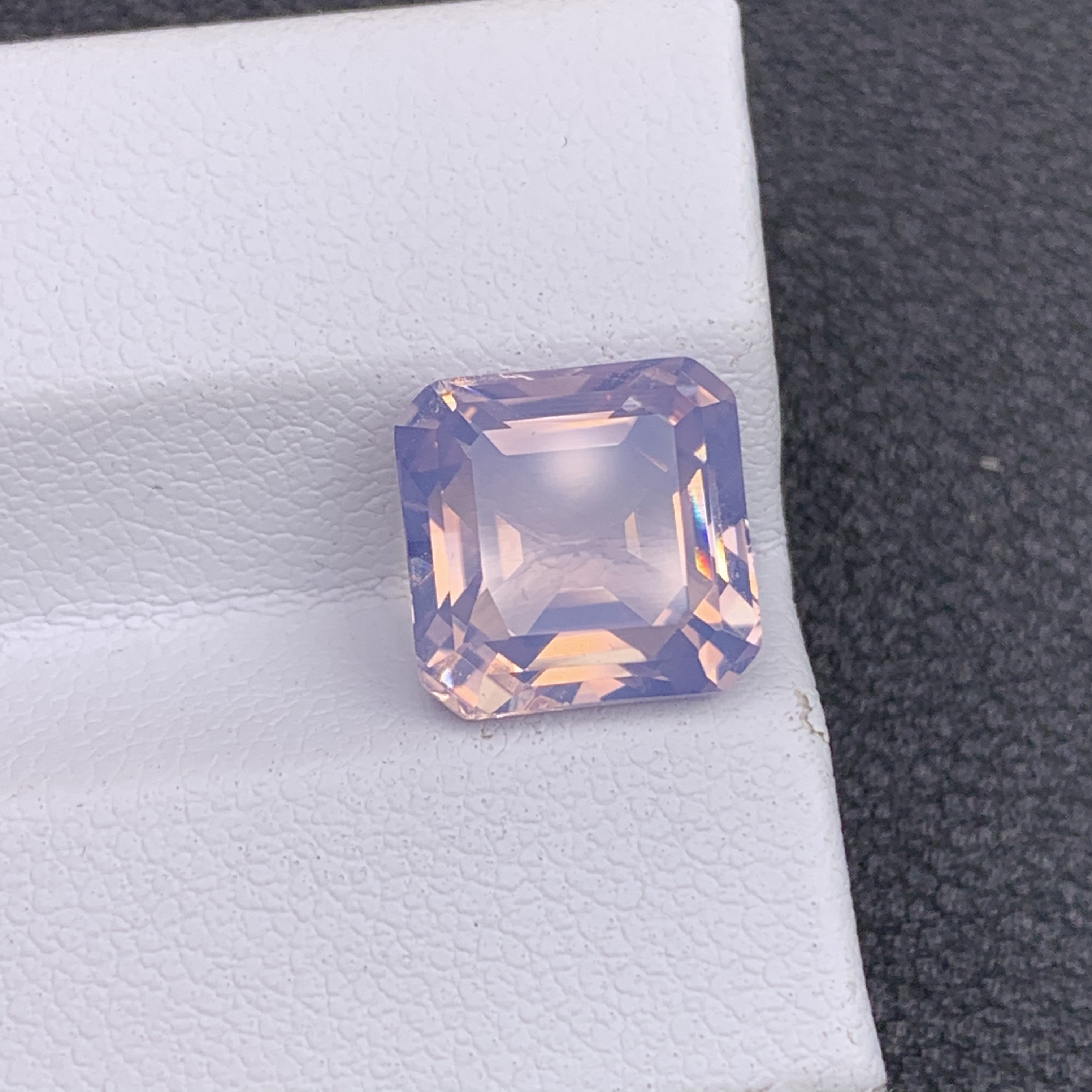 天然薰衣草裸石5.17克拉尺寸10*10*8