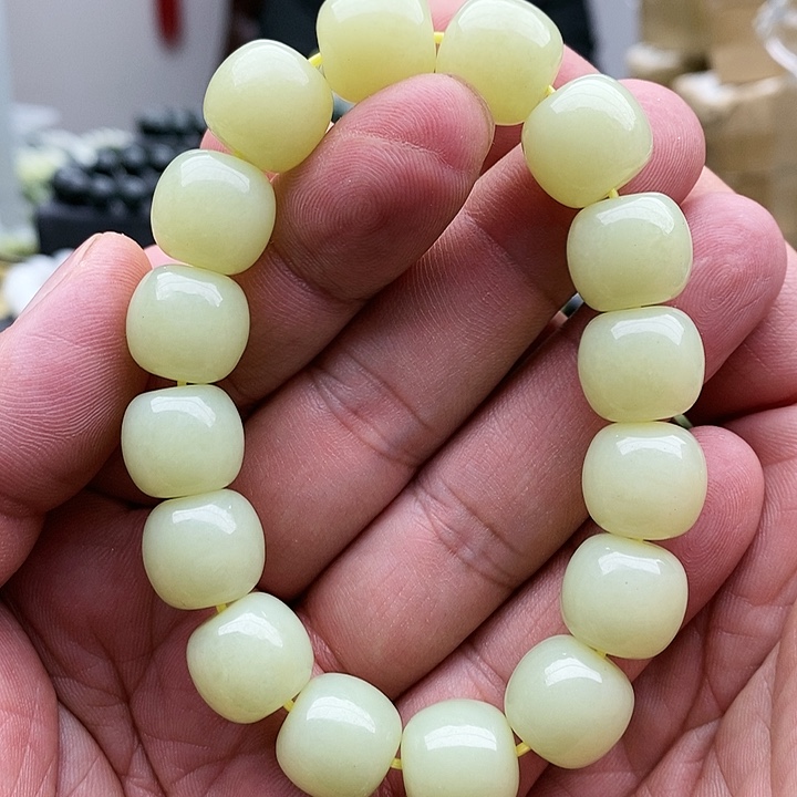 【闪购商品】未镶嵌手串和田玉14黄口