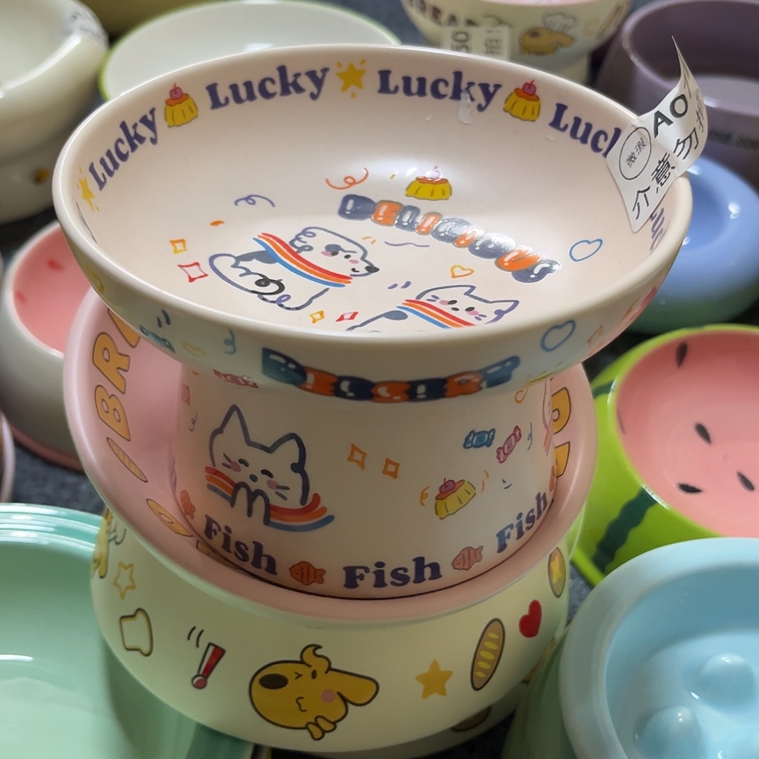 陶两个装陶瓷餐具dd