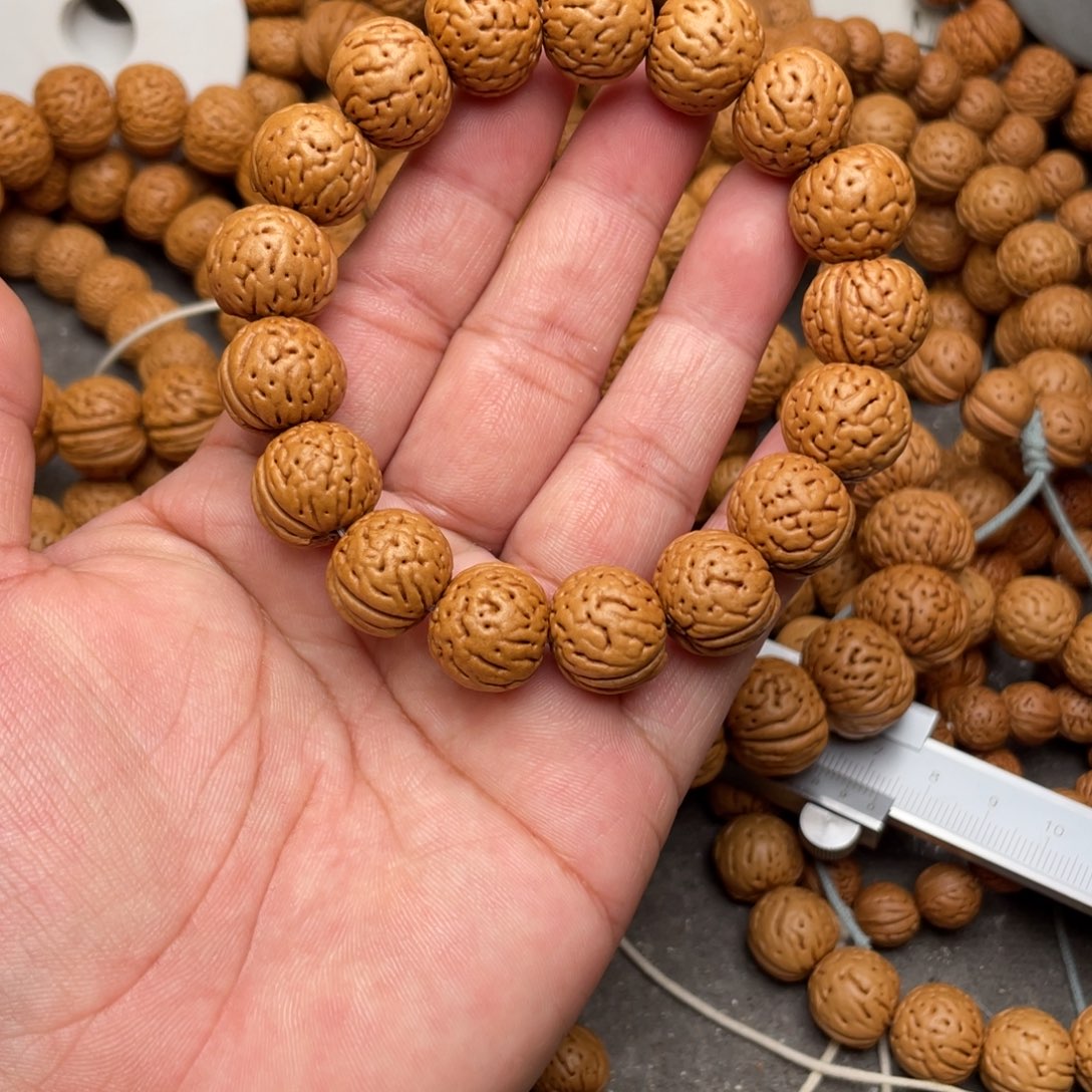 ****。手串桃核桃核金丹闪51