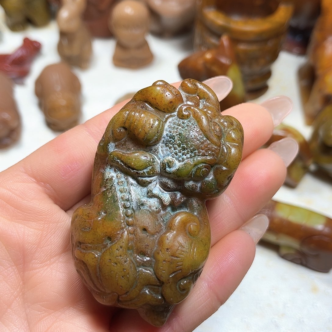 白玉菩提吊坠白玉菩提吊坠