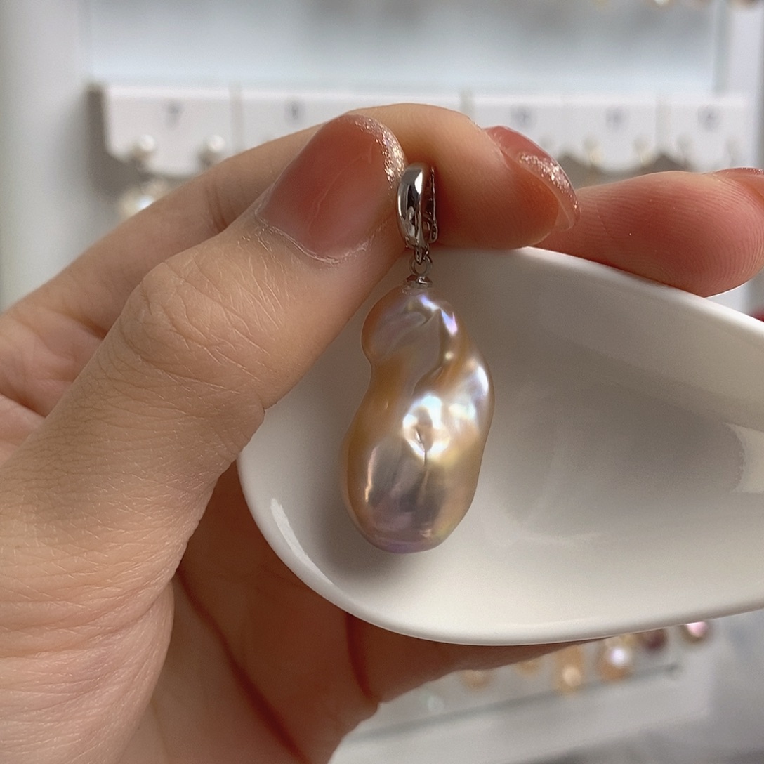 淡水珍珠颈饰合金